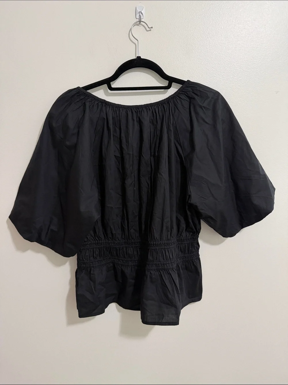 NWT LOFT Black Short Puff Sleeve V-Neck Top Smocked Womens Large